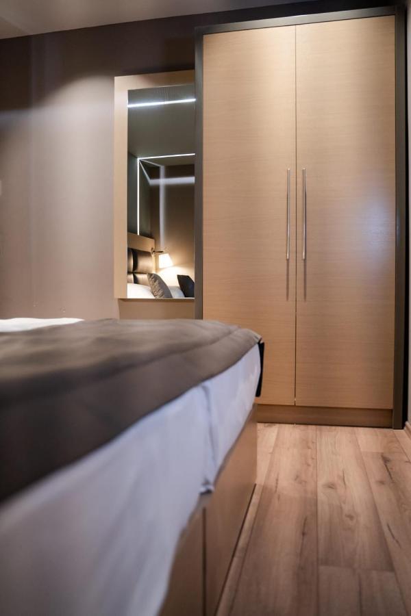 Zum Gruenen Baum Hotel Frankfurt Airport Кельстербах Экстерьер фото