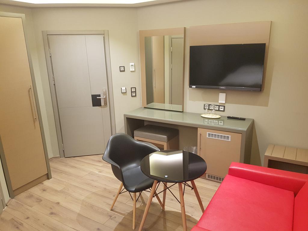Zum Gruenen Baum Hotel Frankfurt Airport Кельстербах Экстерьер фото